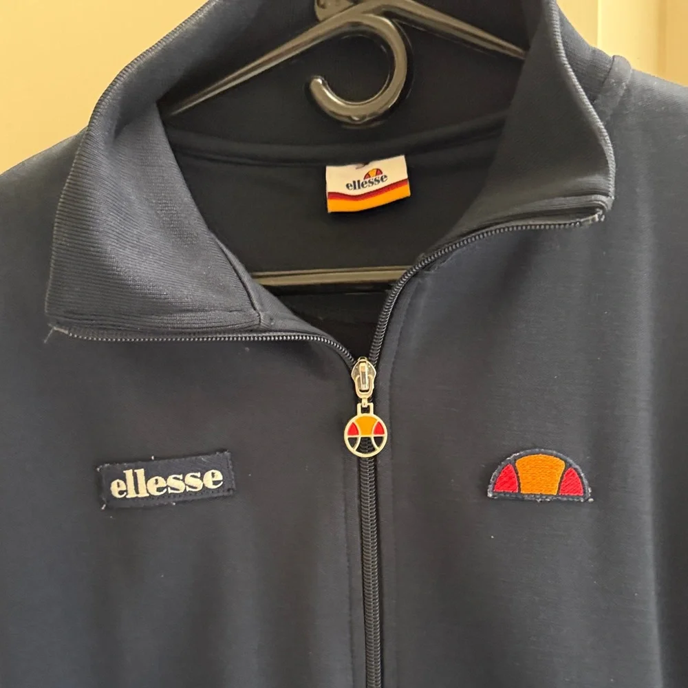 Ellesse Men's Dark Blue Track Jacket with White Stripes - Picture 2 of 3